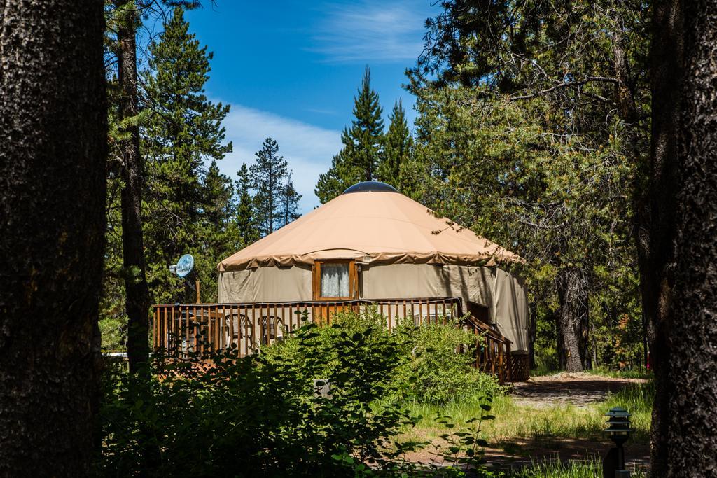 Bend-Sunriver Camping Resort 24 Ft. Yurt 12 Esterno foto