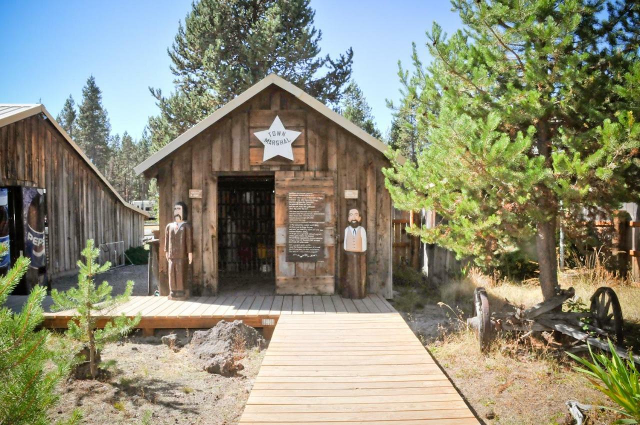 Bend-Sunriver Camping Resort 24 Ft. Yurt 12 Esterno foto