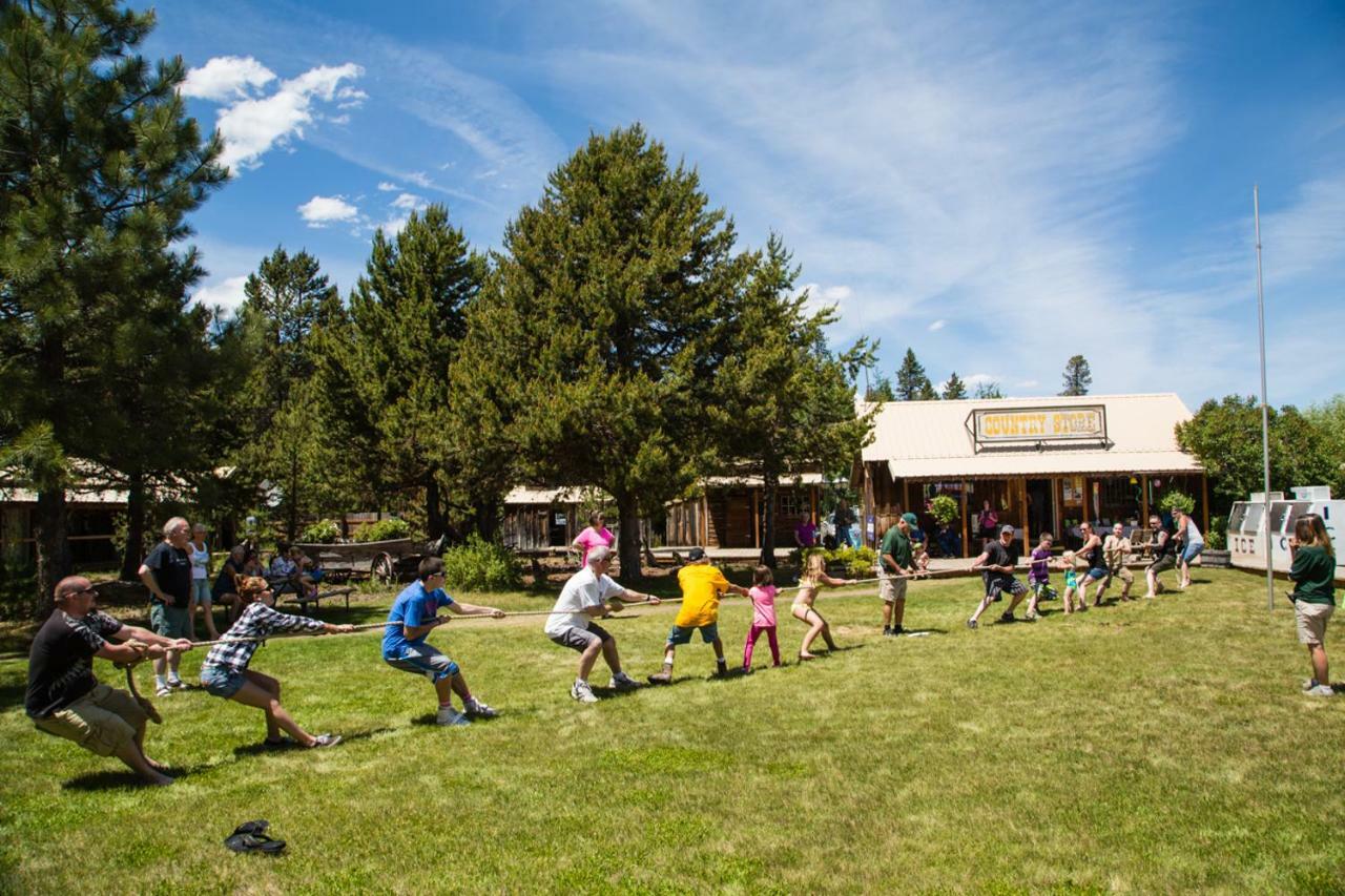 Bend-Sunriver Camping Resort 24 Ft. Yurt 12 Esterno foto